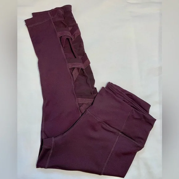 Active Life Mesh Crisscross Capri Leggings size Small - Picture 3 of 9